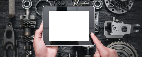 Car,Service,Worker,Is,Holding,A,Blank,Screen,Digital,Tablet